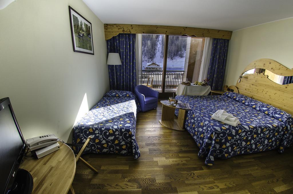 Hotel Rive - Complesso Turistico Campo Smith Bardonecchia Bagian luar foto
