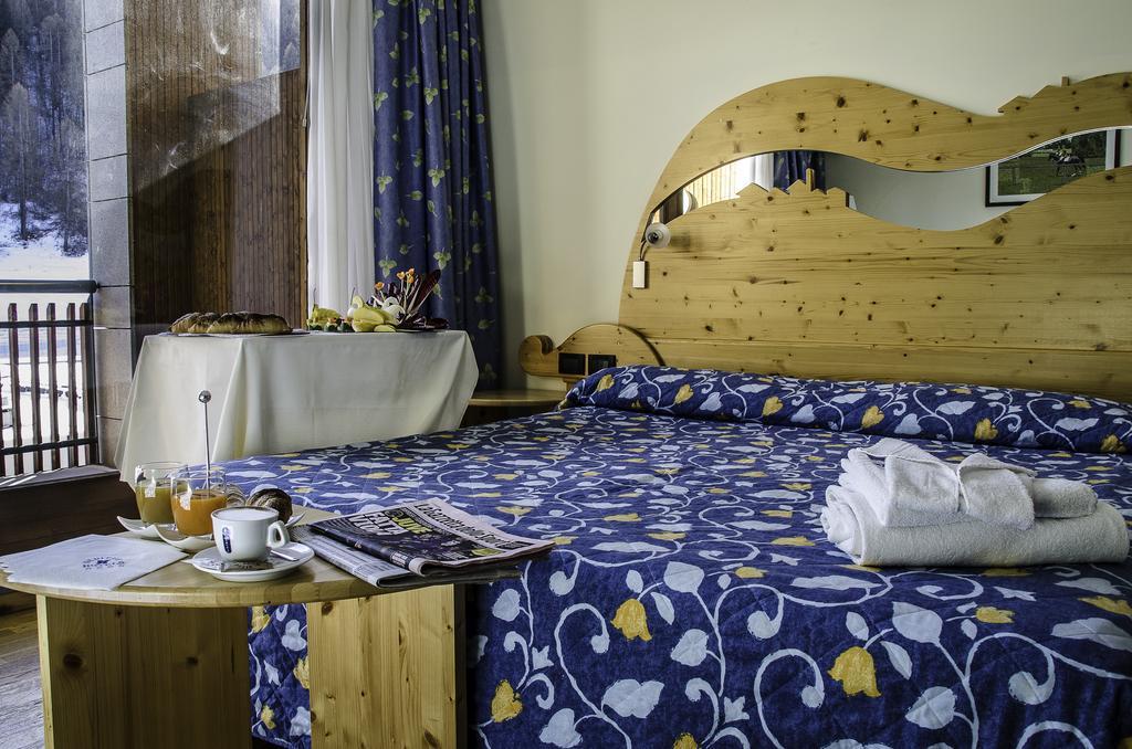 Hotel Rive - Complesso Turistico Campo Smith Bardonecchia Bagian luar foto